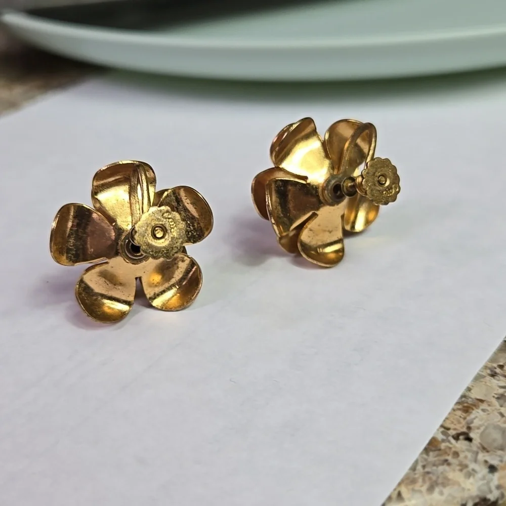 Coro Gold Tone 3D Flower Earrings with Green Stone